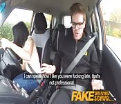 Fahrlehrer pimpert junge Asiatin